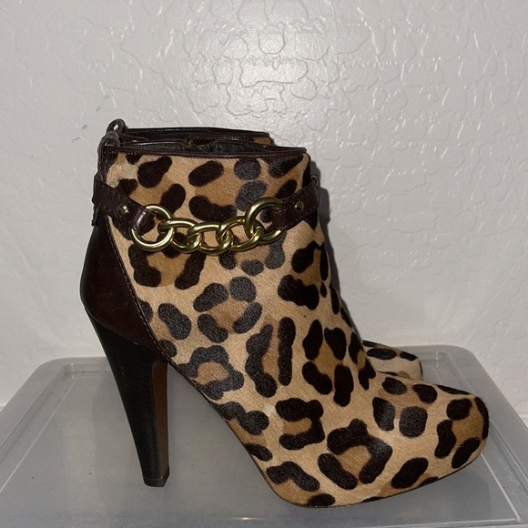 Coach cheetah print made in Italy booties . Side zipper - Picture 1 of 4